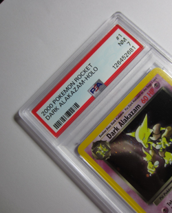 Pokemon 2000 Rocket Dark Alakazam Holo 1/82 **PSA 7** NM #D - Image 2