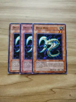 Yu-Gi-Oh! - Drill Bug 3X - Complete Playset - Image 1