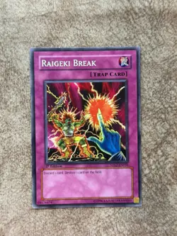 Raigeki Break SDS2-EN036 Yu-Gi-Oh 1st Edition LP - Image 1