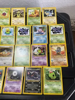 (30) Pokemon Card ALL VTG Lot Cards 1999 Neo Set Legendary Genesis Dratini Macho - Image 4