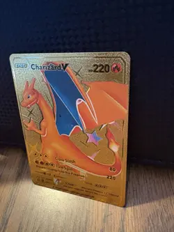 Charizard V Gold Foil Pokemon Card 079/073 - Image 2