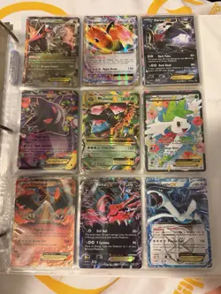 Pokemon binder of old cards most in okay condition - Image 3