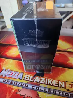 Evolving Skies ETB Elite Trainer Box [Flareon/Jolteon/Umbreon/Leafeon] SEALED - Image 5