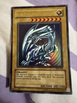 Blue-Eyes White Dragon SDK-001 Unlimited Ultra Rare Yu-Gi-Oh LP - Image 1