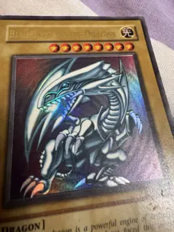 Blue-Eyes White Dragon SDK-001 Unlimited Ultra Rare Yu-Gi-Oh LP - Image 3