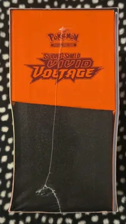 Pokemon Sword & Shield Vivid Voltage Elite Trainer Box ETB New Sealed - Image 4