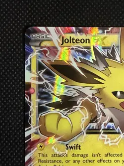 Pokemon Jolteon EX 28/83 Generations Ultra Rare Holo Full Art 2016 Vintage - Image 4