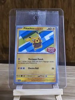 NEW! - Pokemon Pikachu Berkemeja Batik 155/SV-P Indonesia Journey Sealed Promo - Image 1