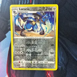 Lucario 120 /185 Vivid Voltage Rare Pokemon Reverse Holo NM 2020 - Image 1