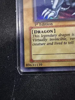 Yu-Gi-Oh TCG Blue-Eyes White Dragon Super Rare DPKB-EN001 1st Edition Heavy Play - Image 4