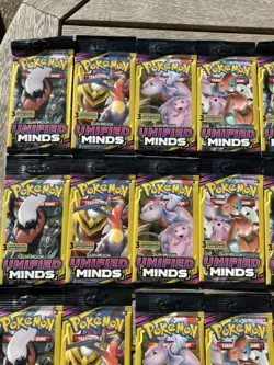 Lot of 32 Pokemon Sun & Moon Unified Minds 3 Card Booster Packs * - Image 2