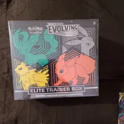 Pokemon TCG: Sword & Shield-Evolving Skies Elite Trainer Box (Jolteon, Flareon, - Image 1
