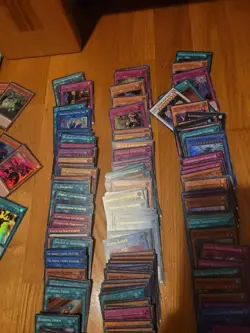 Yu-Gi-Oh Riesen Sammlung Collection Kein Los 1500+ Holos & Commons mit Zubehor - Image 4