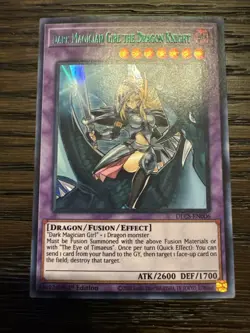 Yu-Gi-Oh! Dark Magician Girl the Dragon Knight DLCS-EN006 Green Ultra Rare NM - Image 1