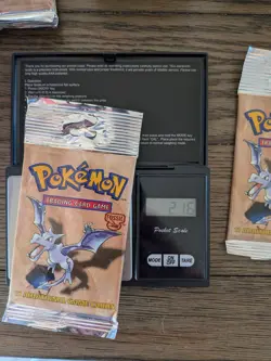21.6g Pokemon Fossil Booster Pack Aerodactyl Wizards of the Coast 11 Cards - Image 1
