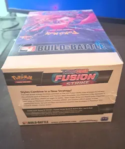Pokemon TCG: Sword & Shield - Fusion Strike Build and Battle (Display Box of 10) - Image 2