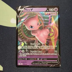 Pokemon TCG Mew v 2025 SWSH08 Fusion Strike Ultra Rare Holo Card 113/264 - Image 1