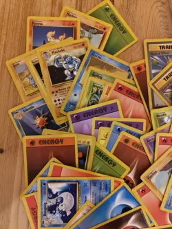 71x Base Set Pokemon Cards - 1999 Vintage WOTC - Rare Cards! /102 Random Mix - Image 2