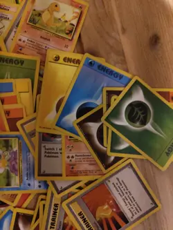 71x Base Set Pokemon Cards - 1999 Vintage WOTC - Rare Cards! /102 Random Mix - Image 4