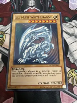 Blue-Eyes White Dragon DPKB-EN001 - Kaiba - Unlimited|Unlimited Edition - Image 1