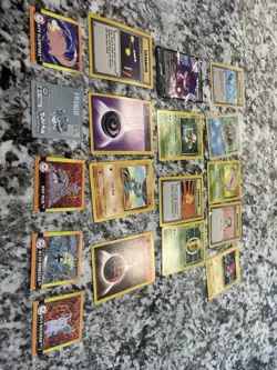Pokemon TCG Base Set 13 Card Lot 1999 Slowpoke Kingler Ivysaur Machop Voltorb - Image 1
