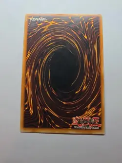 Blue-Eyes White Dragon SDK-001 YuGiOh TCG Ultra Rare LP - Image 2