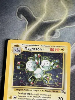 Magneton 11/62 Holo Fossil Pokemon Card WOTC Vintage - Image 2