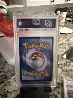 Pokemon TCG Celebrations Venusaur Holo Card #15/102 Classic Collection PSA 9 - Image 2