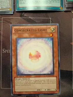 Yugioh TCG - 1x Consecrated Light - SDLS-EN022 - LP - 1st Edition - Common 2011 - Image 1