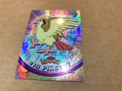 2000 Topps SPECTRA Chrome Pokemon #18 PIDGEOT NMMT - Image 1