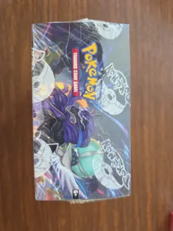 Pokemon TCG Sword & Shield - Chilling Reign Booster Display Box - Image 5