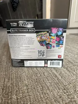 Pokemon Sword & Shield Evolving Skies Elite Trainer Box Booster Sylveon - Image 4