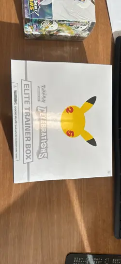 Pokemon TCG: 25th Anniversary Celebrations Elite Trainer Box ETB - Sealed & Mint 820650809439 - Image 3