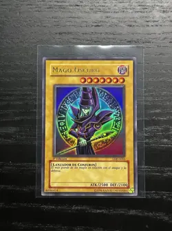 Yugioh Dark Magician Spanish (Mago Oscuro) LDD-S005 1st Edition Ultra Rare Card - Image 1