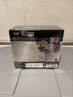 Pokemon TCG: Sword & Shield-Evolving Skies Elite Trainer Box 728192533419 - Image 3