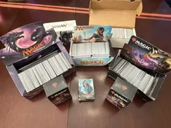 HUGE LOT OF MAGIC THE GATHERING 13+ POUNDS TRADING CARDS INCLUDES DICE - Image 1