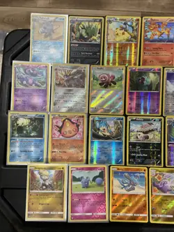 (30) Pokemon Cards Lot WOTC Vtg Holo STAMPED REVERSE Moltres Tyranitar Landorus - Image 2