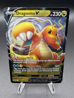 Dragonite V SWSH154: Sword & Shield Promo Cards Holo - Image 1
