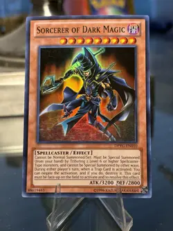 Sorcerer of Dark Magic DPYG-EN010 Super Rare Unlimited Edition NM - Image 1