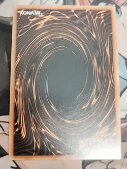 Yu-Gi-Oh! Dark Magician MAGO-EN002 Maximum Gold 1st Edition -NM - Image 2