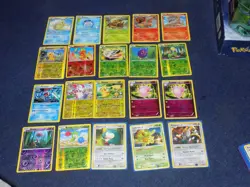 Pokemon mostly VINTAGE Collection 250 cards with reverse Holos + 1st edition - Image 2