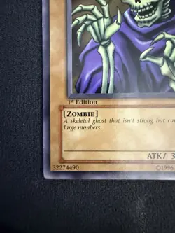 Konami Yu-Gi-Oh! Skull Servant LOB-004 1st Edition Zombie Card ATK/300 DEF/200 - Image 2