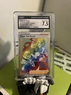 Team Yell Grunt Rainbow Rare Holo Card 210/202 Sword & Shield CGC 7.5 - Image 1