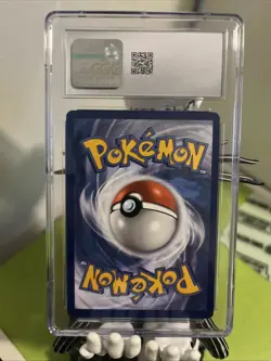 Team Yell Grunt Rainbow Rare Holo Card 210/202 Sword & Shield CGC 7.5 - Image 2