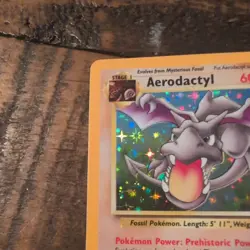 Pokemon TCG Aerodactyl Fossil 1 Holo Unlimited Holo Rare - Image 4