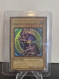 Yugioh TCG Dark Magician SDY-006 Unlimited Ultra Rare MP - Image 1