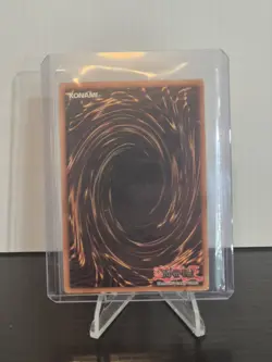 Yugioh TCG Dark Magician SDY-006 Unlimited Ultra Rare MP - Image 2