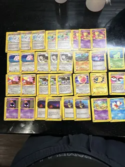 pokemon cards lot Vintage 32 Cards LP. - Image 1