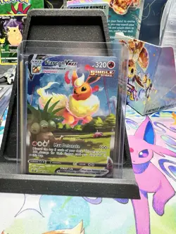 Flareon VMAX SWSH180 SWSH: Sword & Shield Promo Cards Holo Pokemon TCG - Image 1