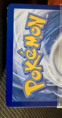 Umbreon Star 17/17 Celebrations: Classic Collection Basic Holo Pokemon TCG - Image 3